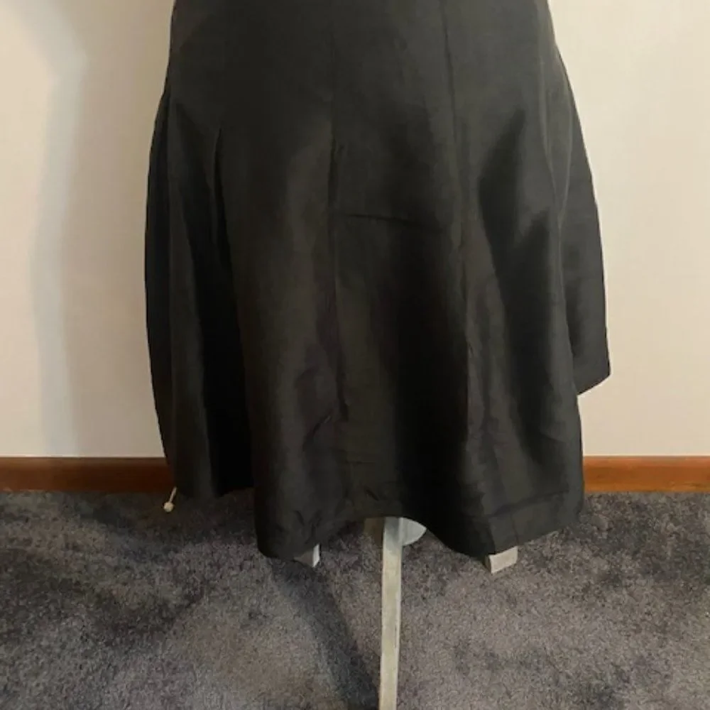 Banana Republic Black Silk skirt, size 12